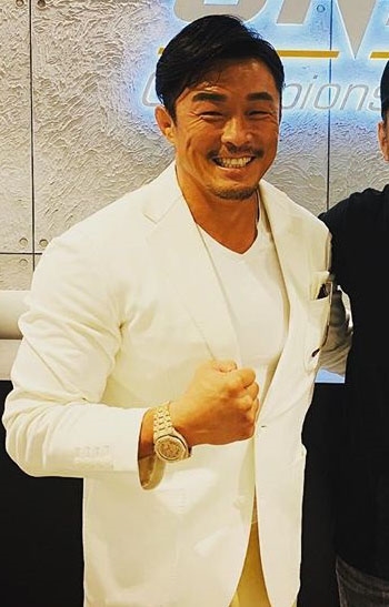 Yoshihiro Akiyama